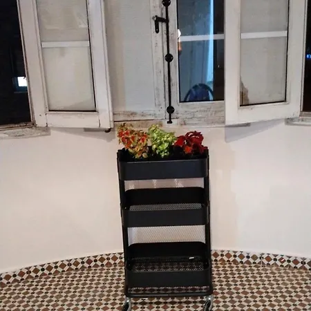 Cuarto Antolin Yellowdoor * Ponferrada