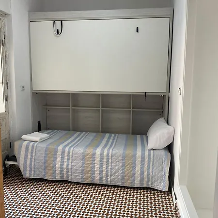Cuarto Antolin Yellowdoor Ponferrada