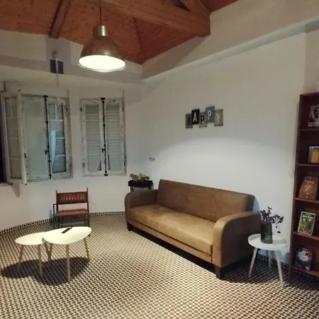 Cuarto Antolin Yellowdoor