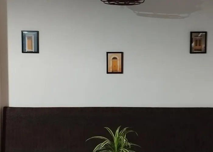 Cuarto Antolin Yellowdoor